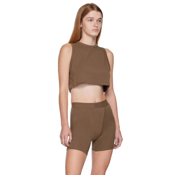 Skims Boyfriend Sleep Crop Tank - Picture 3 of 4